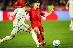 开云APP-拜仁慕尼黑不敌不莱梅，遭遇两连败