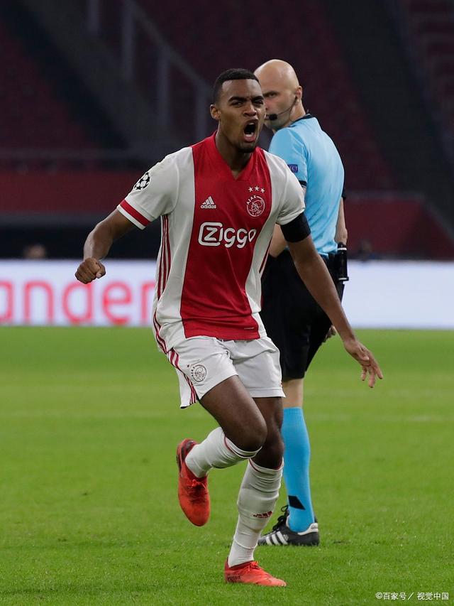 荷甲联赛:阿贾克斯逆转击败PSV 荷甲联赛:阿贾克斯逆转击败PSV
