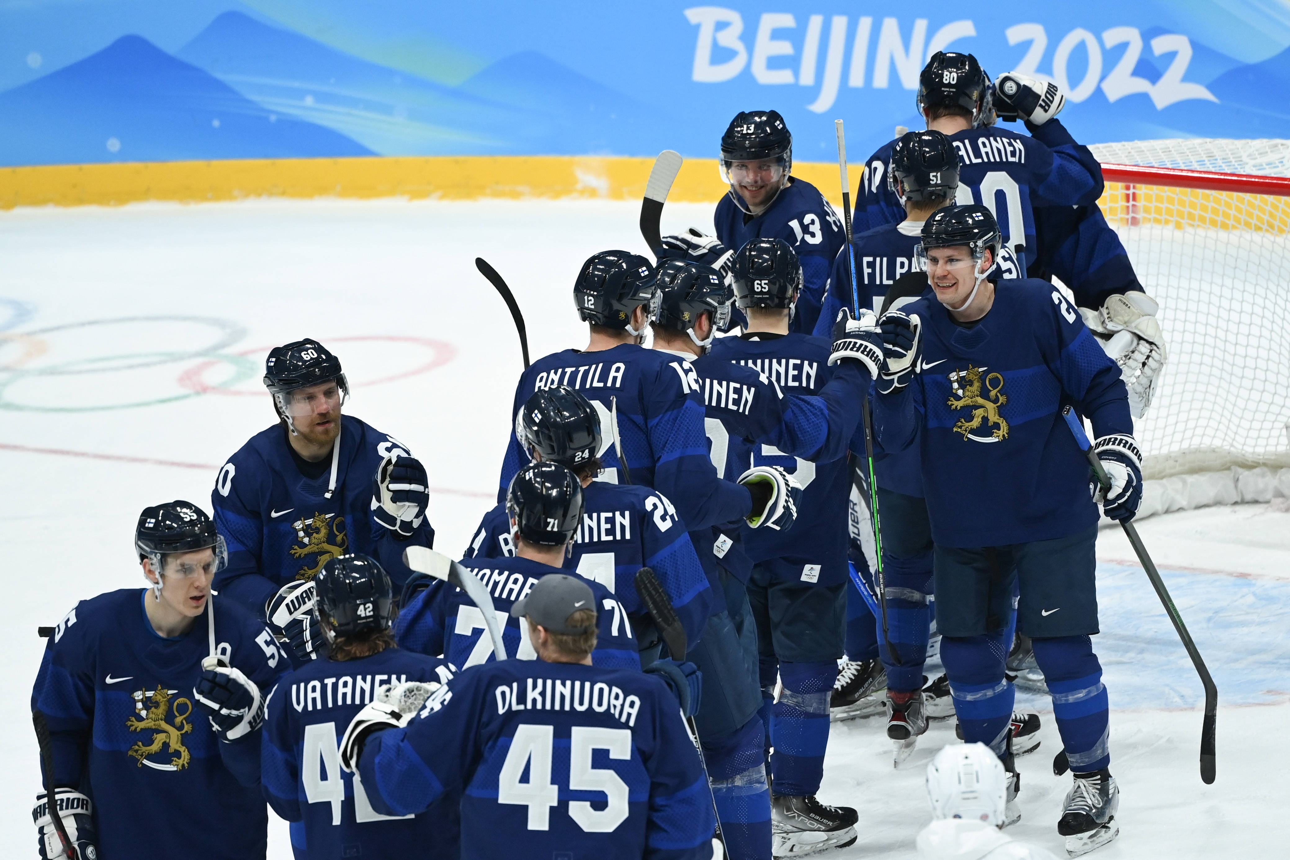 芬兰队在比赛中艰难胜出晋级下一轮比赛