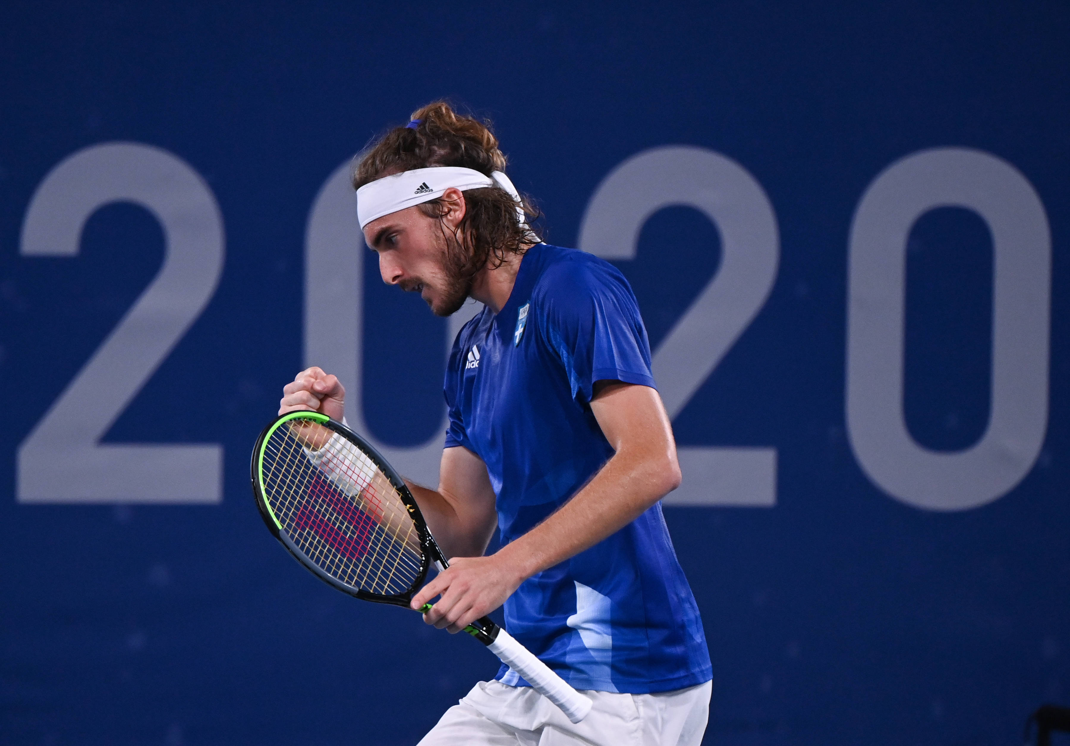 关于英国网球队逆转西班牙网球队,西西帕斯绝境逆转的信息 关于英国网球队逆转西班牙网球队,西西帕斯绝境逆转的信息