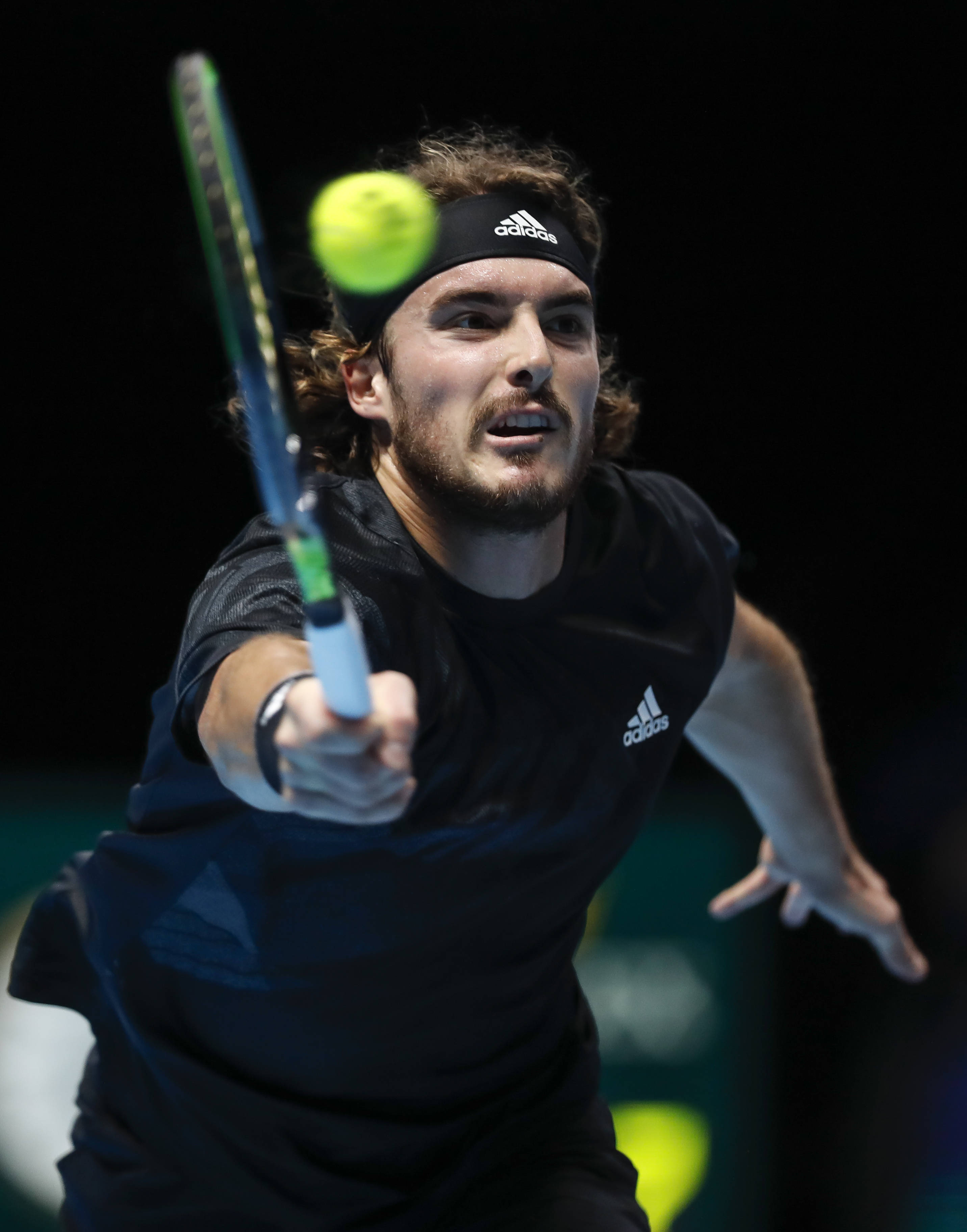 关于英国网球队逆转西班牙网球队,西西帕斯绝境逆转的信息 关于英国网球队逆转西班牙网球队,西西帕斯绝境逆转的信息