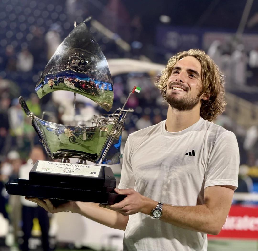 德国网球队横扫英国网球队,西西帕斯惊艳世界的简单介绍 德国网球队横扫英国网球队,西西帕斯惊艳世界的简单介绍