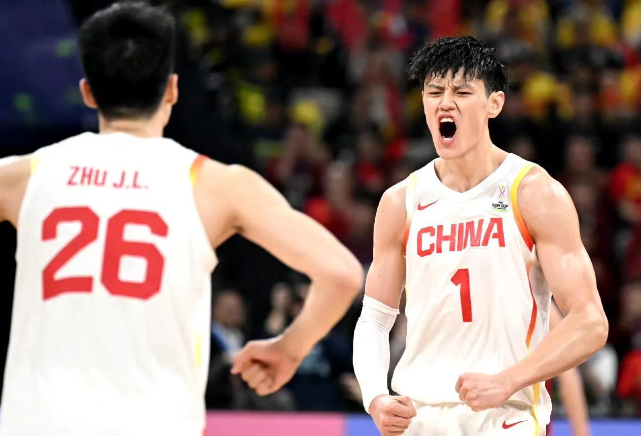 中国男篮轻取尼克斯，麦科勒姆统治全场的简单介绍