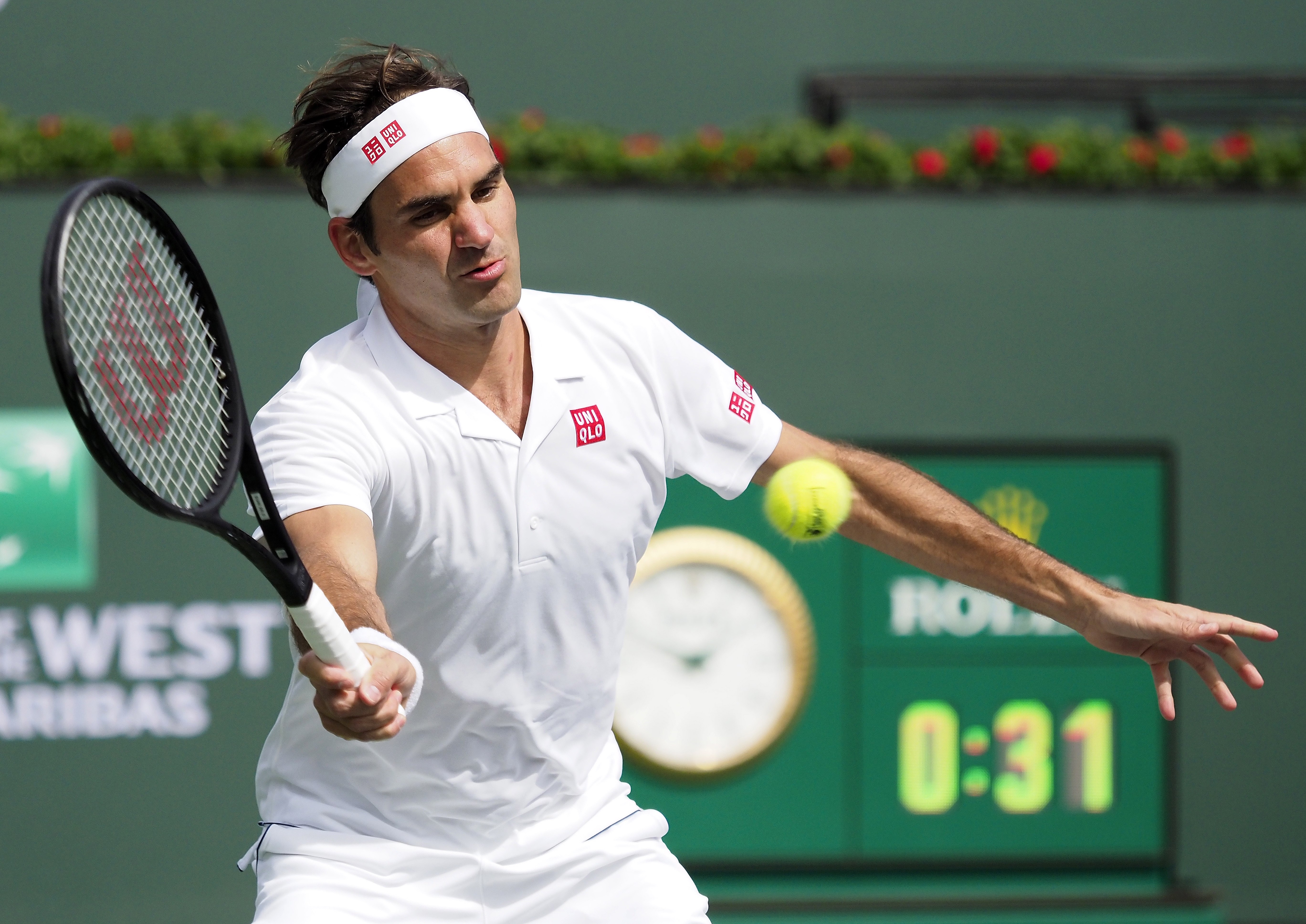 关于日本网球队爆冷意大利网球队，费德勒高光表现的信息