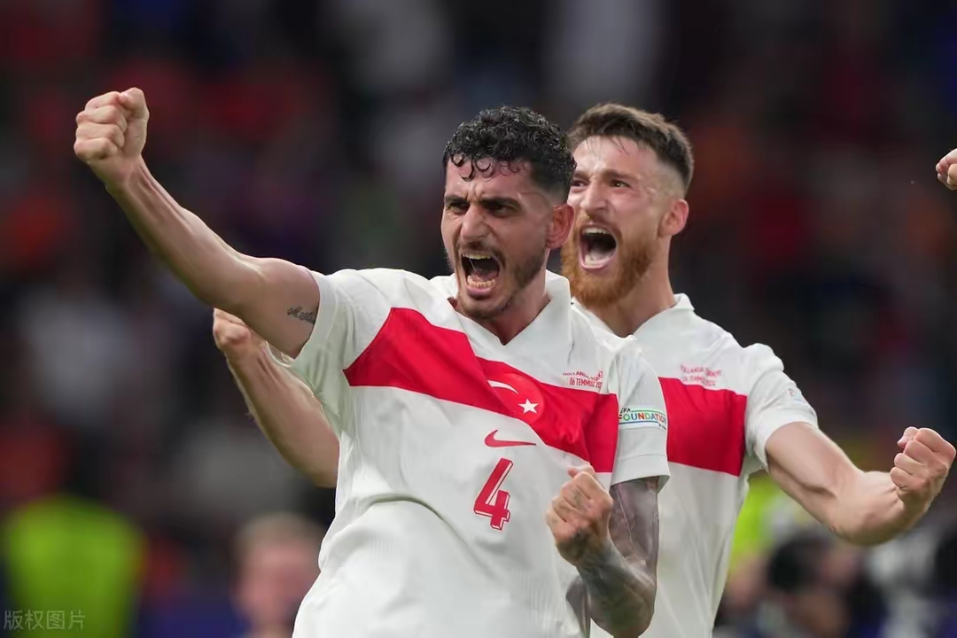 巴黎逆转土耳其,皮克点燃赛场的简单介绍 巴黎逆转土耳其,皮克点燃赛场的简单介绍