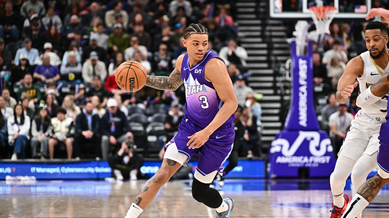 爵士逆转鹈鹕,乔治统治全场的简单介绍 爵士逆转鹈鹕,乔治统治全场的简单介绍